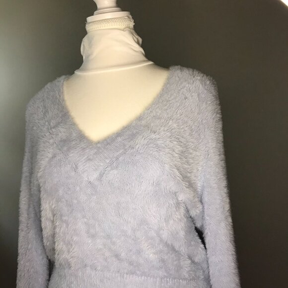 Aritzia Sunday Best Kitten V-Neck Sweater | Blue | Size M - Picture 4 of 13